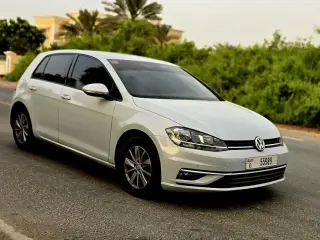 2018 Volkswagen Golf in Dubai used car