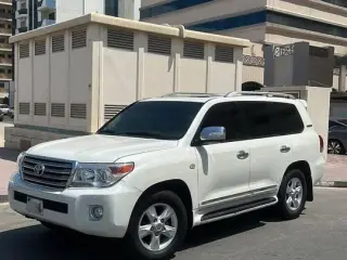 2011 Toyota Land Cruiser in Dubai used car