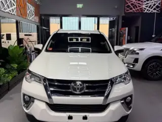2020 Toyota Fortuner in Dubai used car