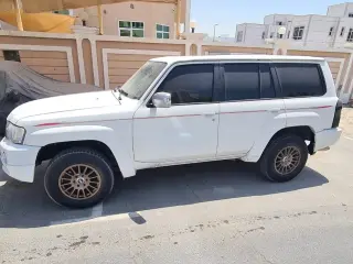 2006 Nissan Patrol Super Safari في Dubai سيارة مستعملة