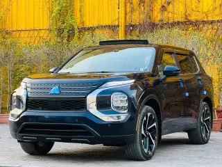 2022 Mitsubishi Outlander in Dubai used car