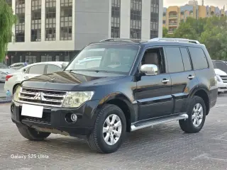2010 Mitsubishi Pajero in Sharjah used car