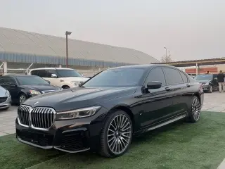 2020 BMW 7-Series في Ajman سيارة مستعملة