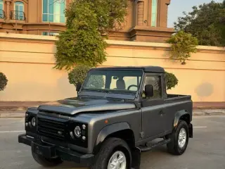 1998 Land Rover Defender in Dubai used car