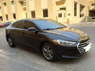 2017 Hyundai Elentra في Dubai سيارة مستعملة