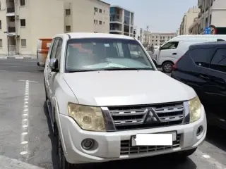 2014 Mitsubishi Pajero in Dubai used car