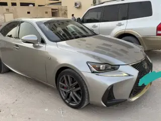 2018 Lexus IS in Dubai used car