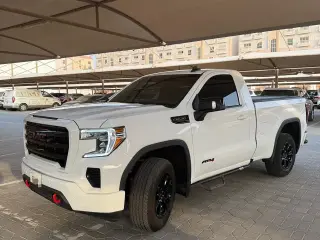 2021 GMC Sierra in Abu Dhabi used car