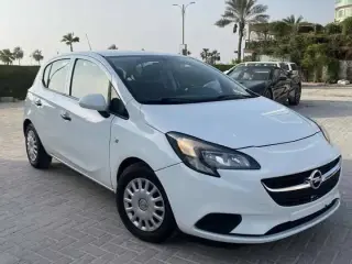 2017 Opel Corsa في Dubai سيارة مستعملة