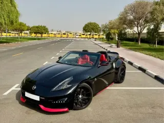 2011 Nissan 370Z في Dubai سيارة مستعملة