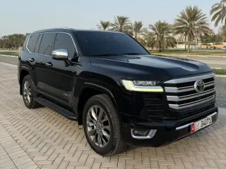 2023 Toyota Land Cruiser in Abu Dhabi used car