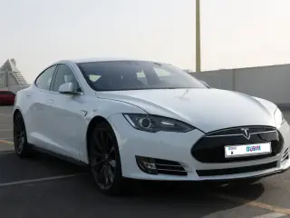 2015 Tesla MODEL 3 in Dubai used car