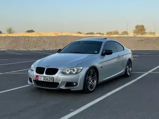 2012 BMW 3-Series في Dubai سيارة مستعملة