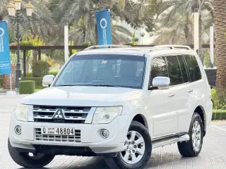 2012 Mitsubishi Pajero in Dubai used car