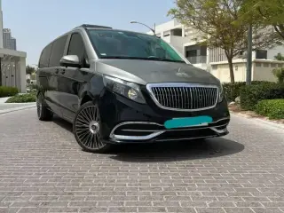 2019 Mercedes-Benz V-Class في Dubai سيارة مستعملة