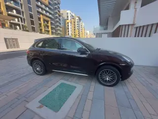 2014 Porsche Cayenne in Dubai used car