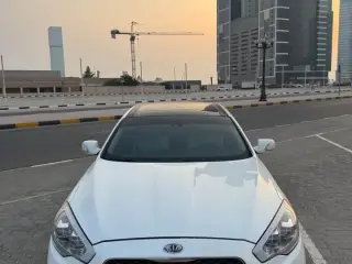 2015 Kia K9 in Sharjah used car