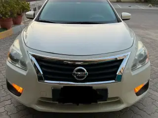 2015 Nissan Altima in Dubai used car