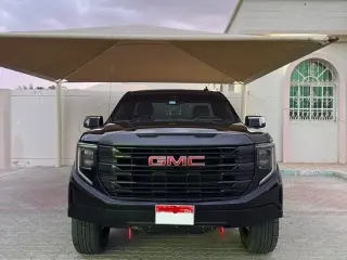 2023 GMC Sierra in Abu Dhabi used car