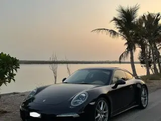 2014 Porsche 911 Carrera في Dubai سيارة مستعملة