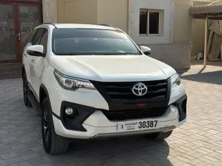 2018 Toyota Fortuner in Sharjah used car