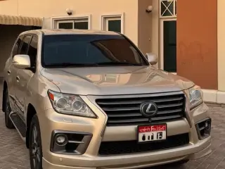 2014 Lexus LX 570 في Abu Dhabi سيارة مستعملة