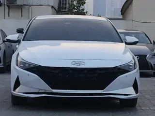 2021 Hyundai Avante في Sharjah سيارة مستعملة