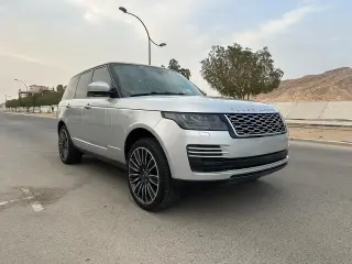 2017 Land Rover Range Rover in Dubai used car
