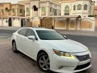 2013 Lexus ES in Dubai used car