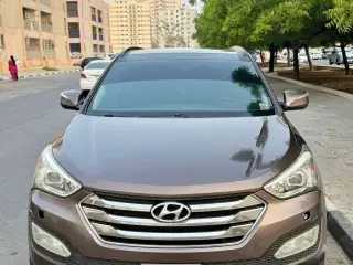2014 Hyundai Santa Fe in Sharjah used car