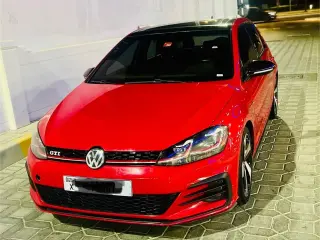 2018 Volkswagen Golf in Dubai used car