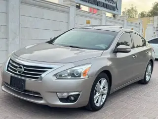 2015 Nissan Altima in Dubai used car