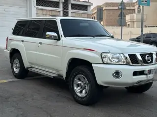 2024 Nissan Patrol Super Safari في Abu Dhabi سيارة مستعملة