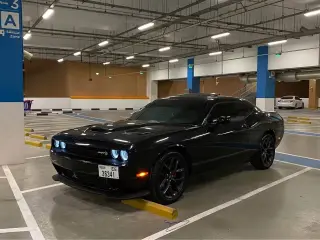 2019 Dodge Challenger in Dubai used car
