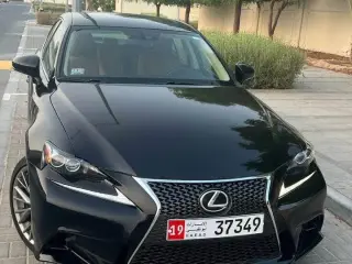 2016 Lexus IS in Abu Dhabi used car
