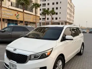 2015 Kia Sedona in Dubai used car