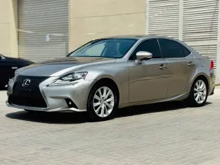 2014 Lexus IS in Dubai used car