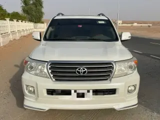 2015 Toyota Land Cruiser in Sharjah used car