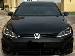 2018 Volkswagen Golf in Dubai used car