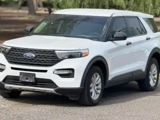 2022 Ford Explorer in Dubai used car