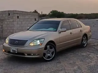 2006 Lexus LS 430 في Ras Al Khaimah سيارة مستعملة