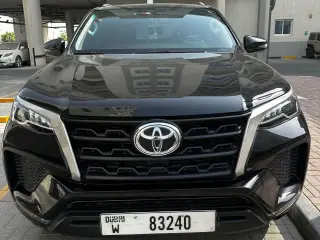 2023 Toyota Fortuner in Dubai used car