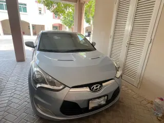 2015 Hyundai Veloster في Dubai سيارة مستعملة