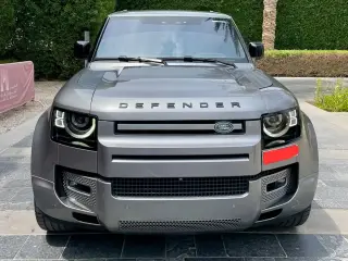 2022 Land Rover Defender in Dubai used car