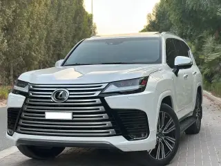 2023 Lexus LX600 في Abu Dhabi سيارة مستعملة