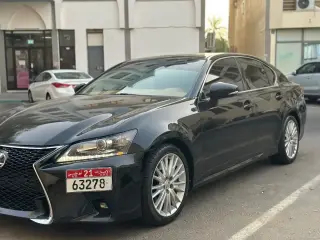 2015 Lexus GS في Abu Dhabi سيارة مستعملة