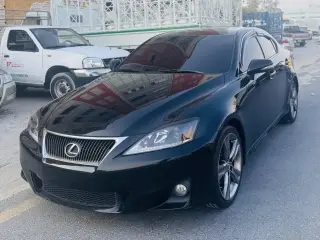 2011 Lexus IS in Dubai used car