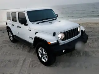 2020 Jeep Wrangler Unlimited في Dubai سيارة مستعملة