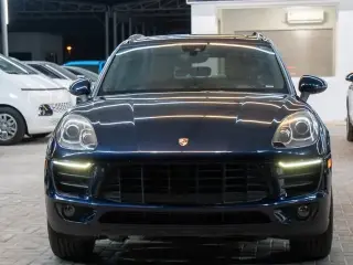 2018 Porsche Macan في Ajman سيارة مستعملة