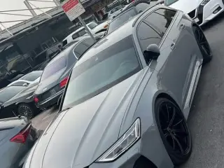 2025 Audi RS6 في Dubai سيارة مستعملة